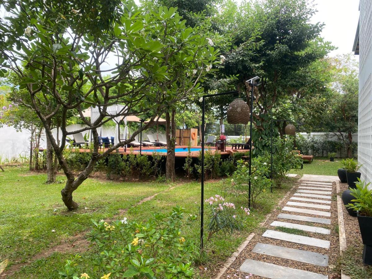 The Riviera Champasak Hotel Kültér fotó