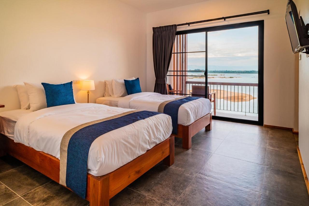 The Riviera Champasak Hotel Kültér fotó