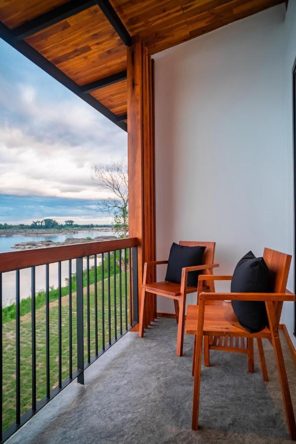The Riviera Champasak Hotel Kültér fotó