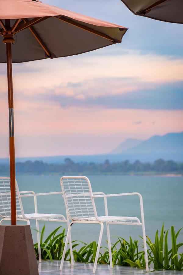 The Riviera Champasak Hotel Kültér fotó