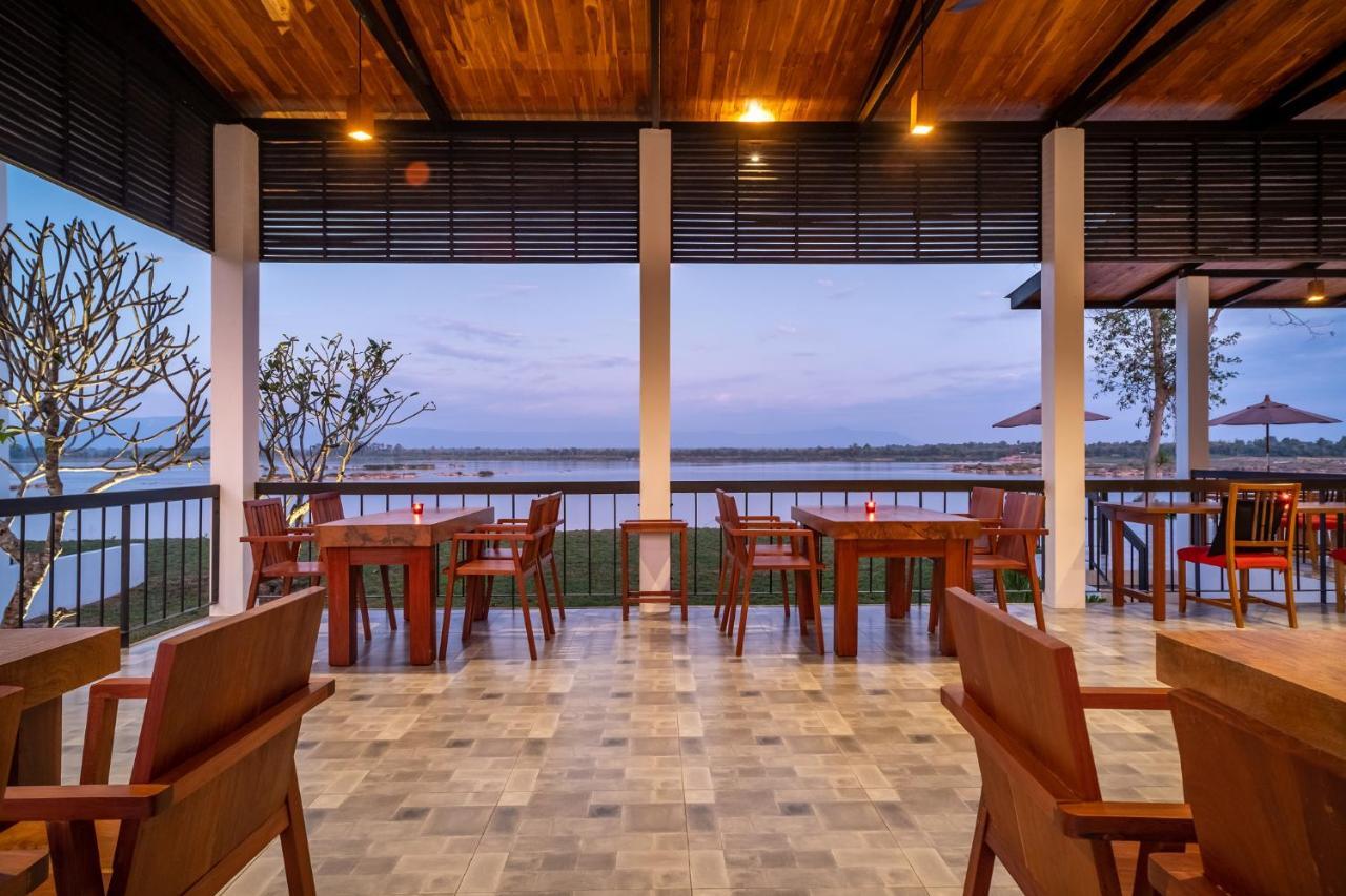 The Riviera Champasak Hotel Kültér fotó