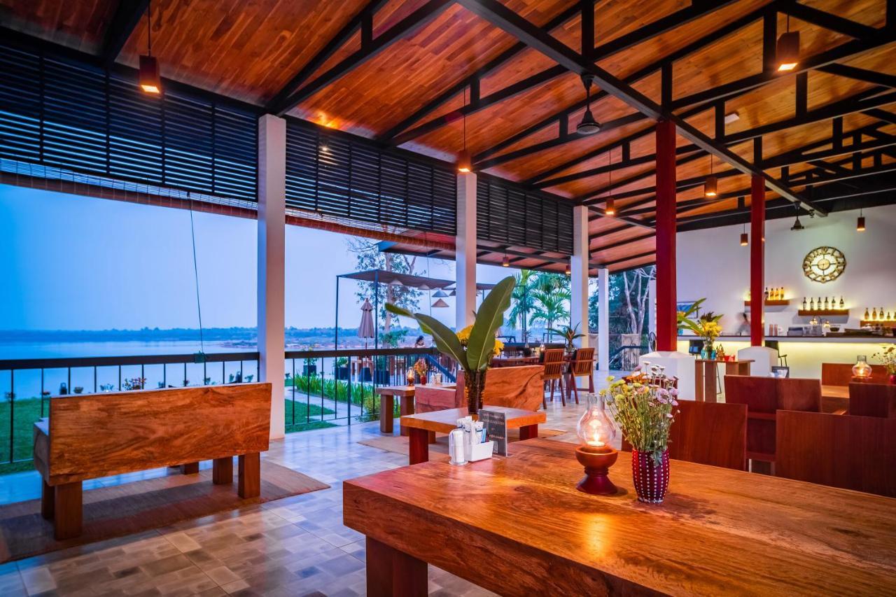 The Riviera Champasak Hotel Kültér fotó