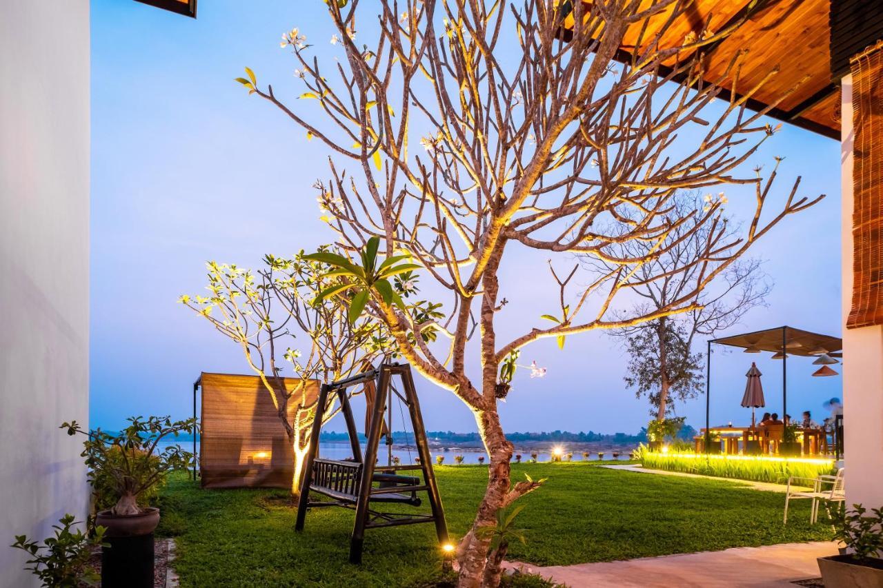 The Riviera Champasak Hotel Kültér fotó